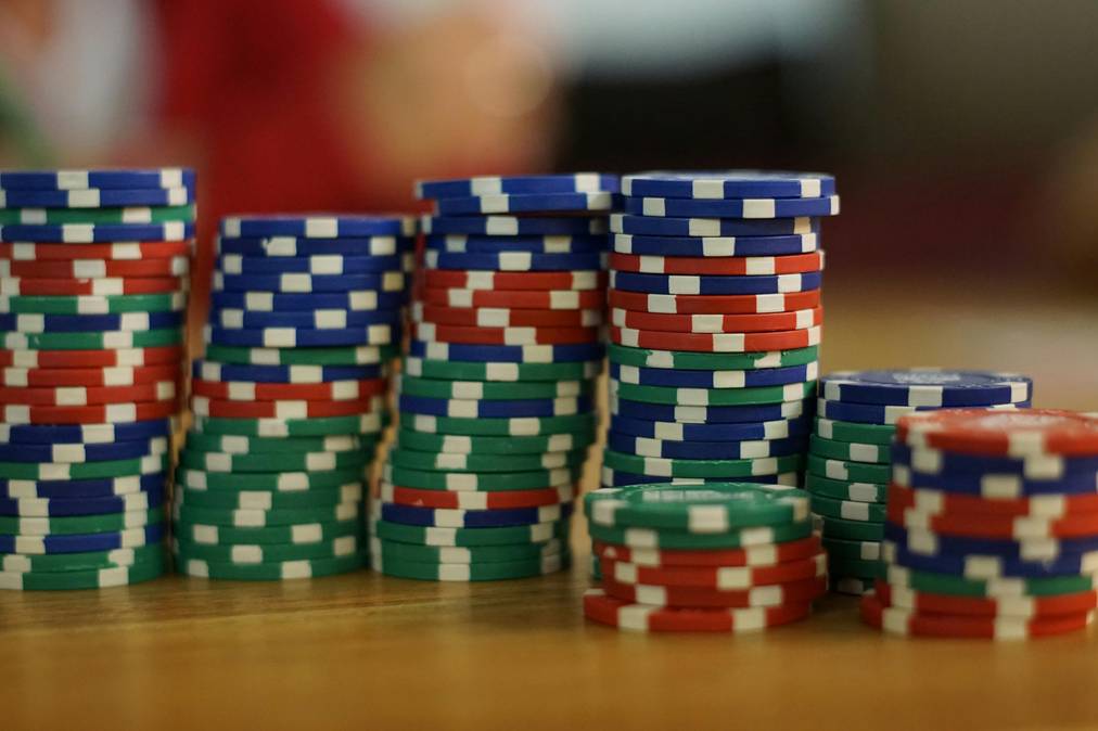 frumzi casino